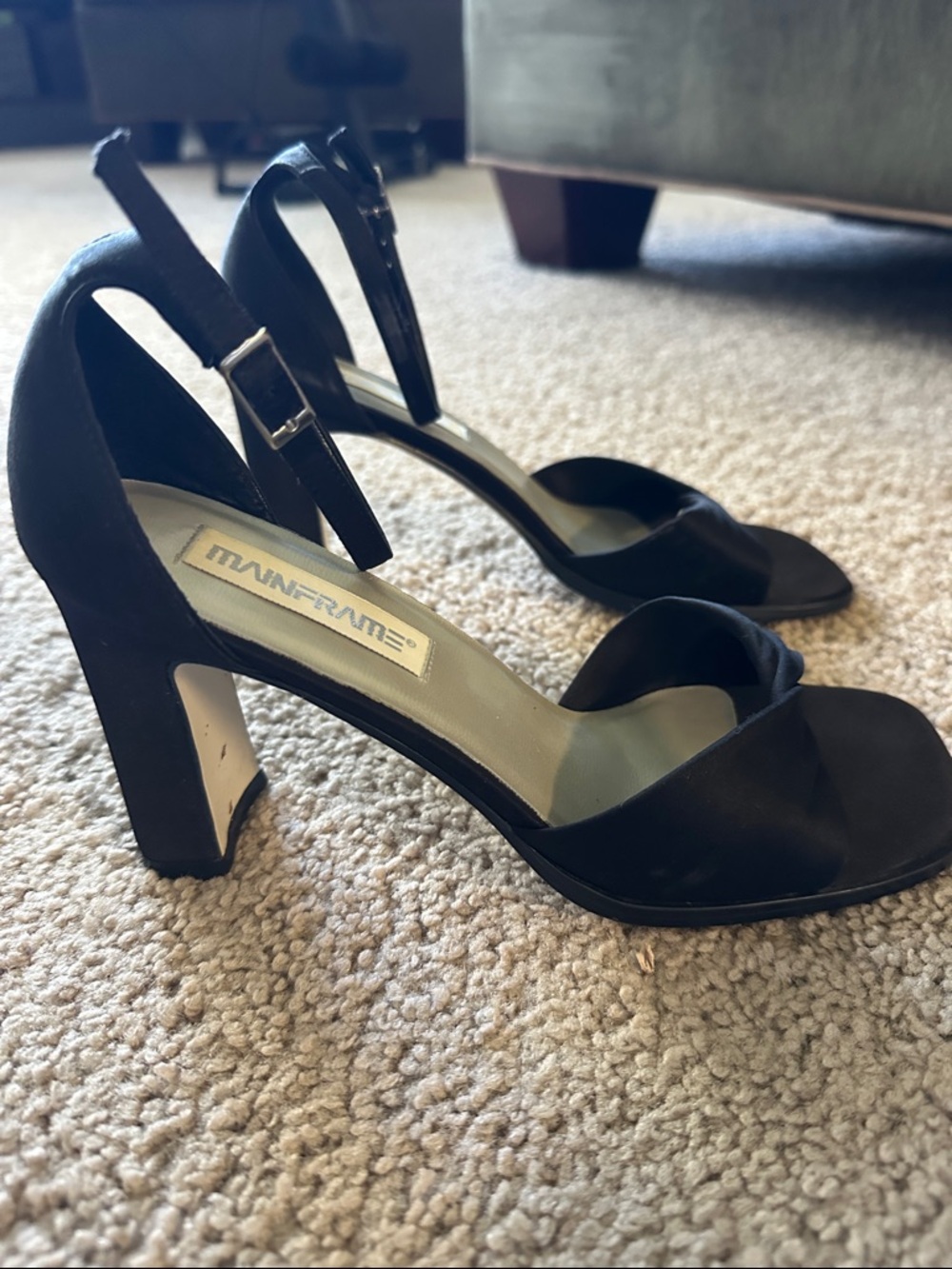 mainframe Black Open-Toe Ankle-Strap Block Heels Size 6.5